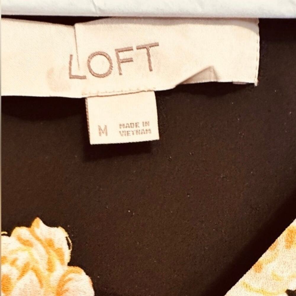 LOFT Black Floral Blouse Medium V Neck Flowy Top - Picture 6 of 6